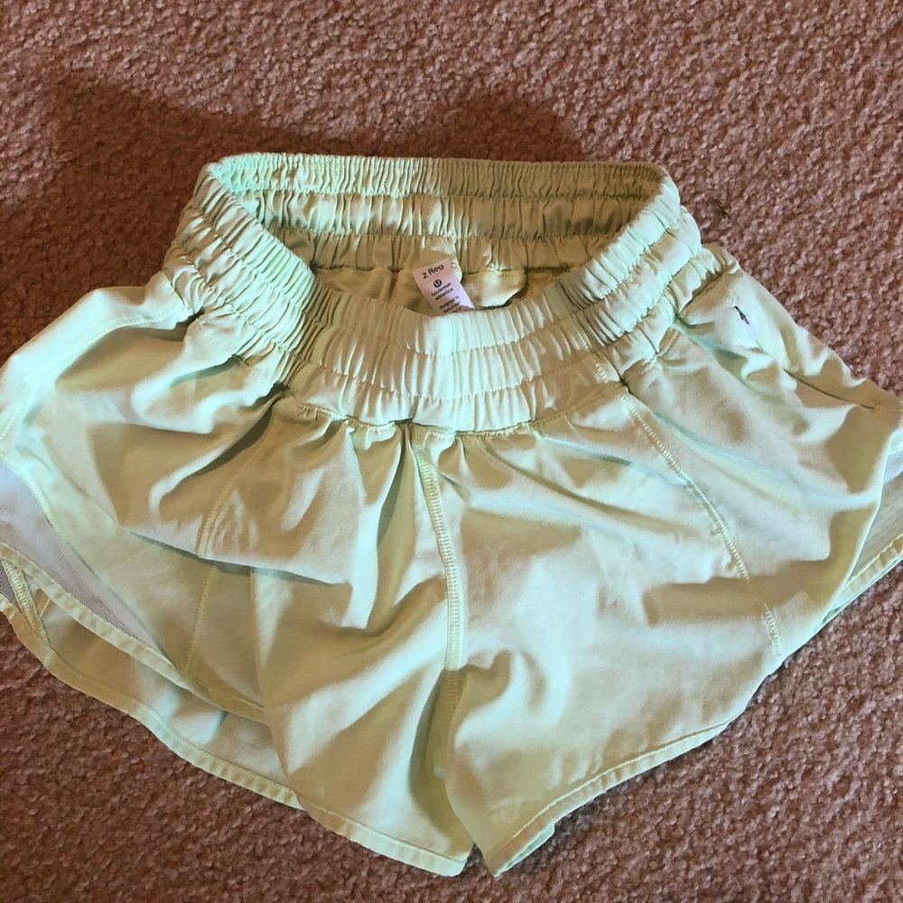 Lululemon hotty hot short